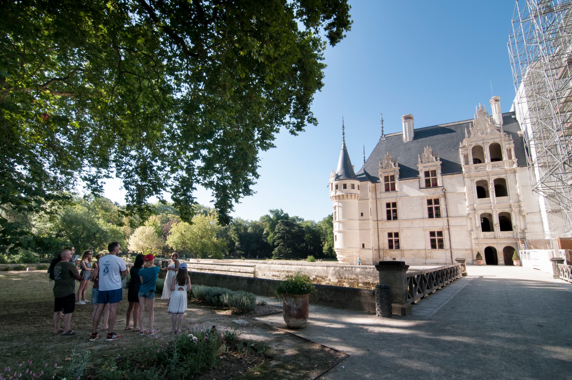 Castello di Azay-le-Rideau lungo il fiume