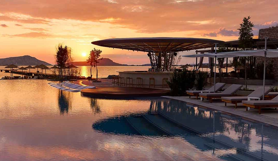 W Hotels inaugura una nuova era del lusso sulla Costa Greca con l’apertura di W Costa Navarino